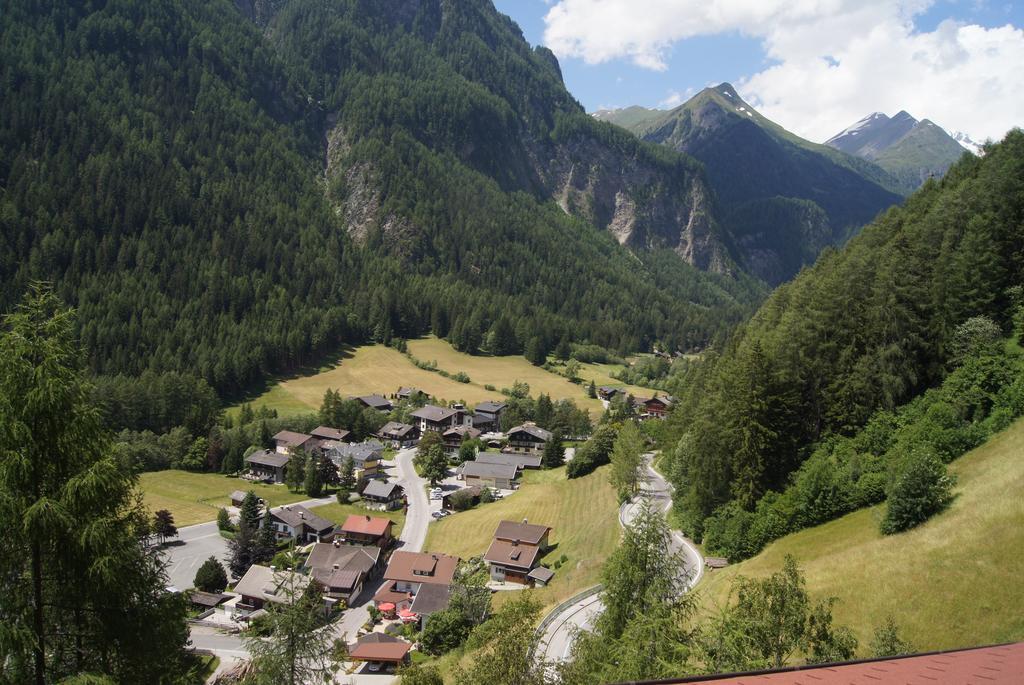 Alpin Panoramahotel Laerchenhof Heiligenblut Quarto foto